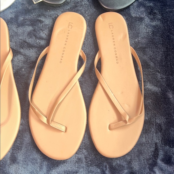 Kohls Lot LC Lauren Conrad Apt 9 Tan and Cream Sandals Size 10 & 11 - Picture 3 of 5